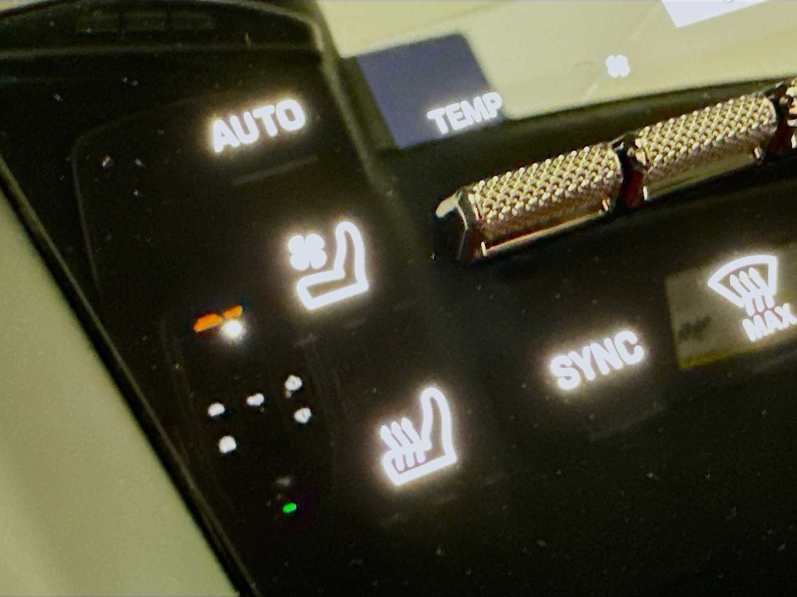 Thumbnail: 2025 Porsche Macan - 23