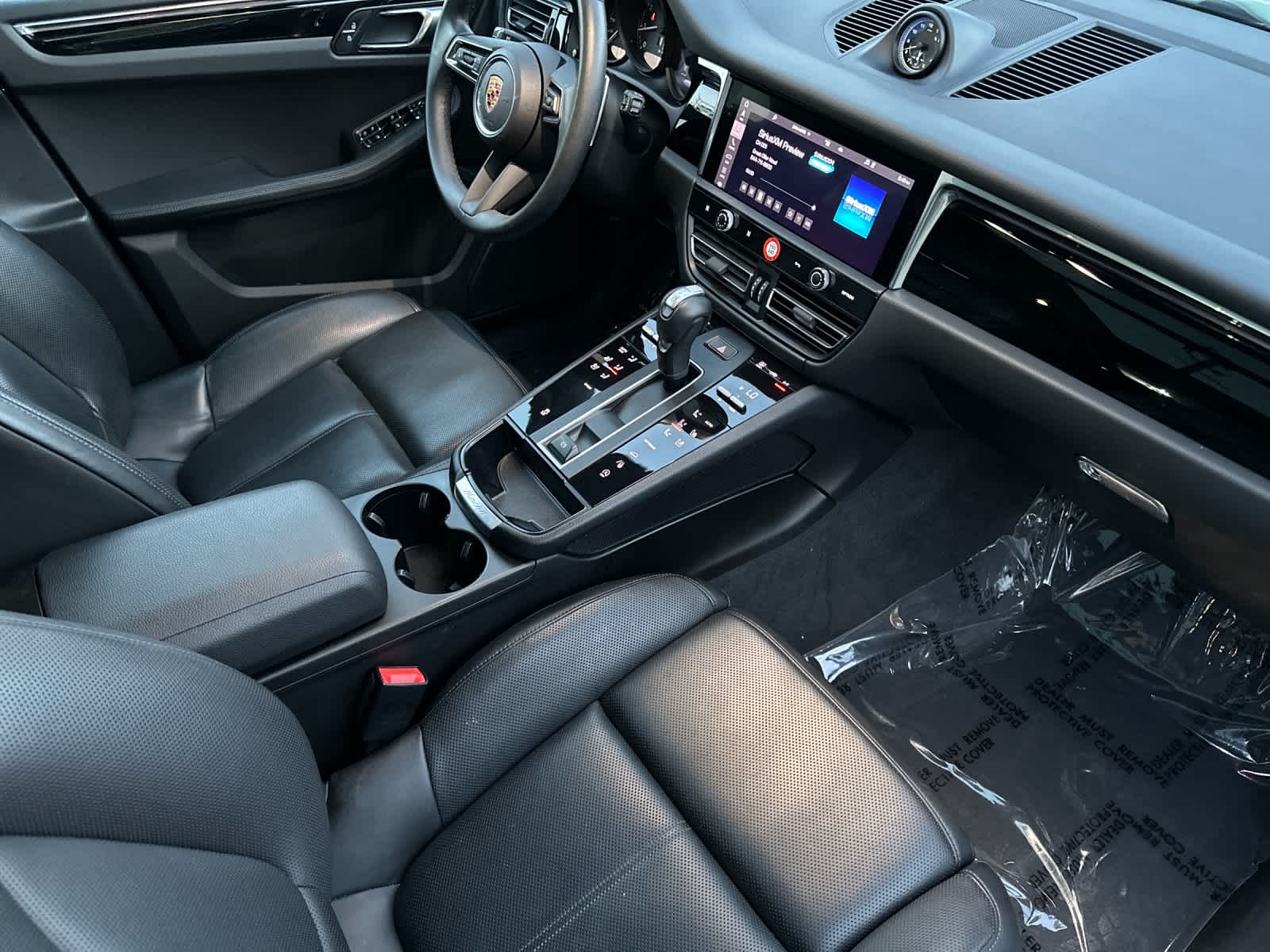 Thumbnail: 2025 Porsche Macan - 17