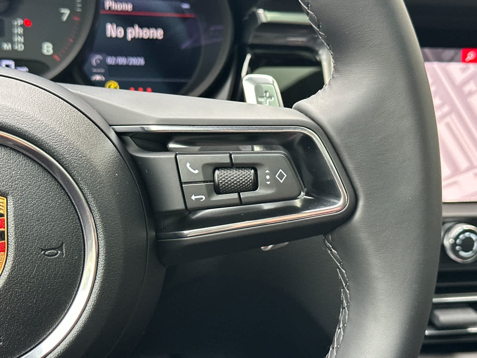 Thumbnail: 2026 Porsche Macan - 27