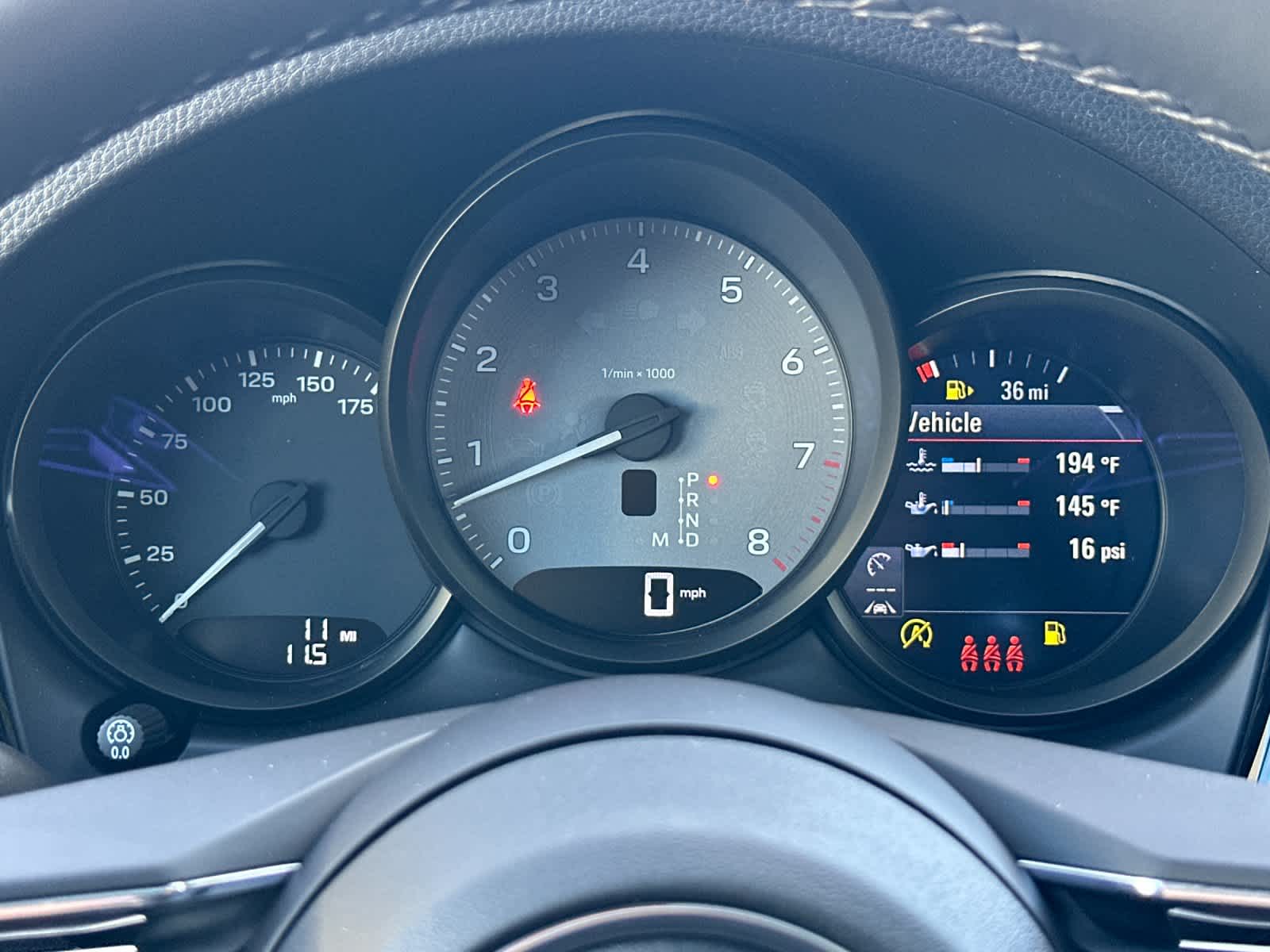 Thumbnail: 2026 Porsche Macan - 29