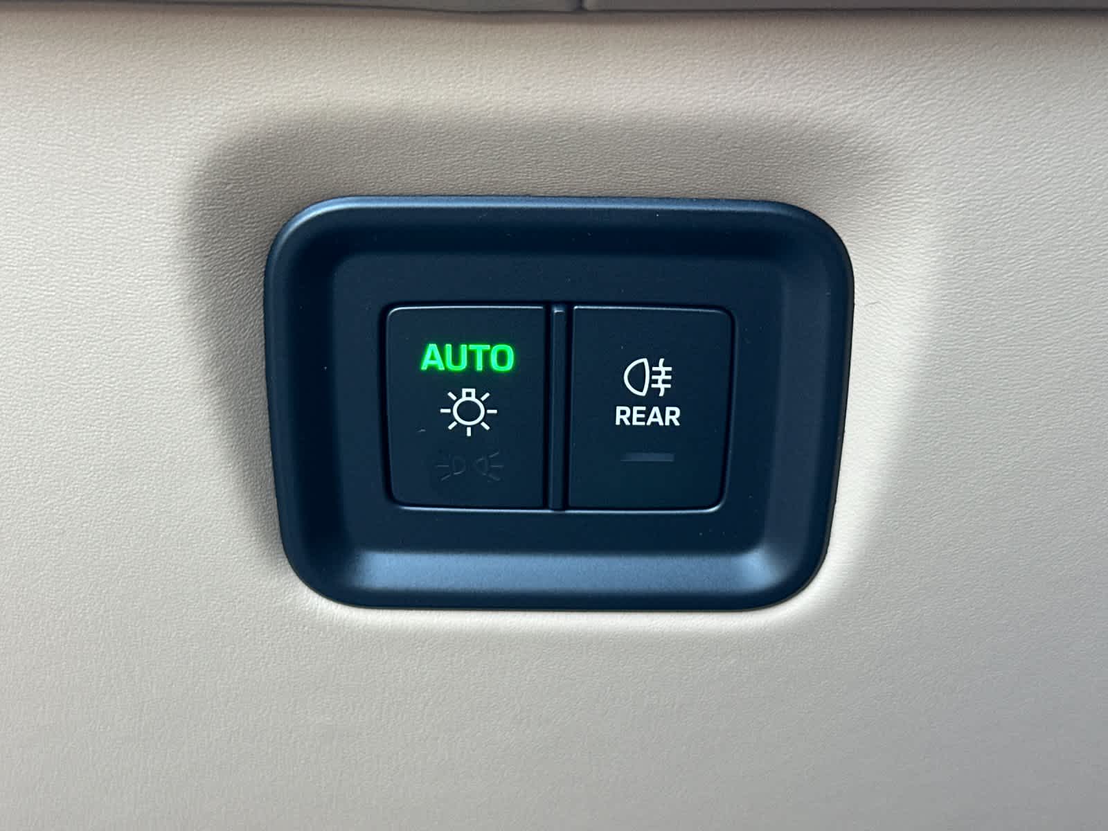 Thumbnail: 2026 Porsche Cayenne - 31