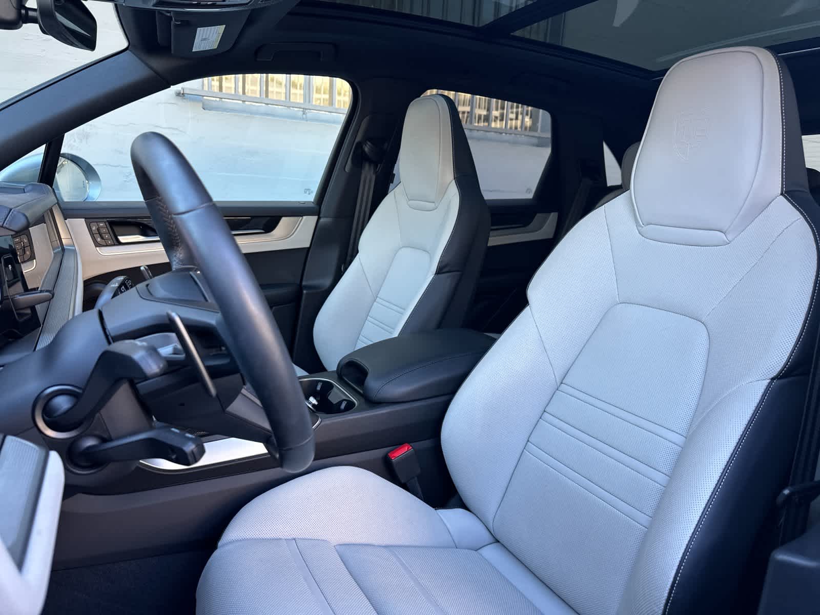 Thumbnail: 2025 Porsche Cayenne - 5