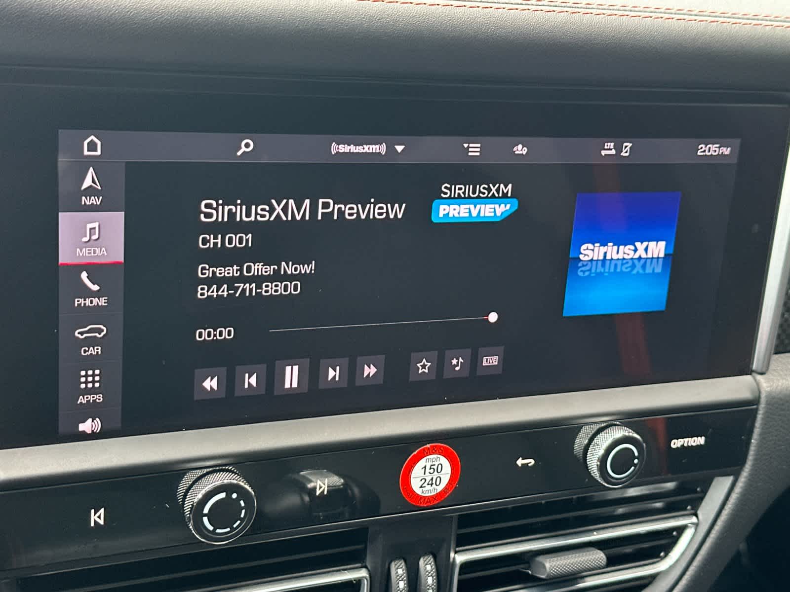 Thumbnail: 2022 Porsche Macan - 21