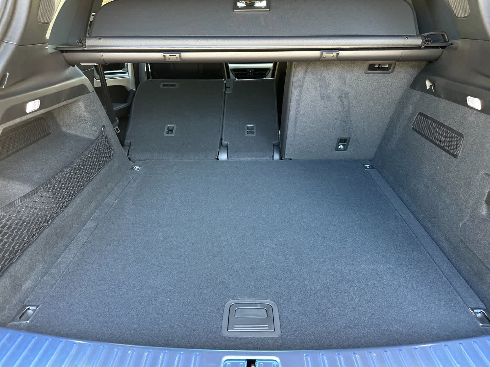 Thumbnail: 2026 Porsche Cayenne - 16