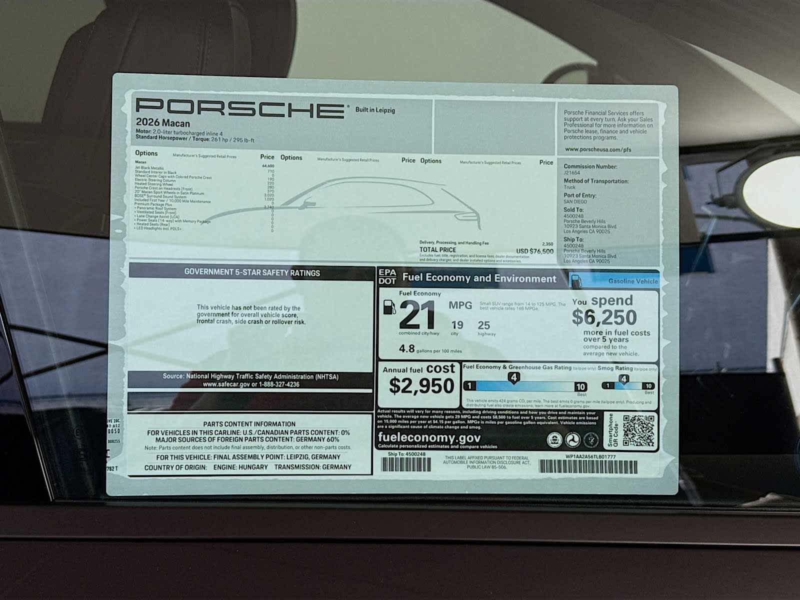 Thumbnail: 2026 Porsche Macan - 26