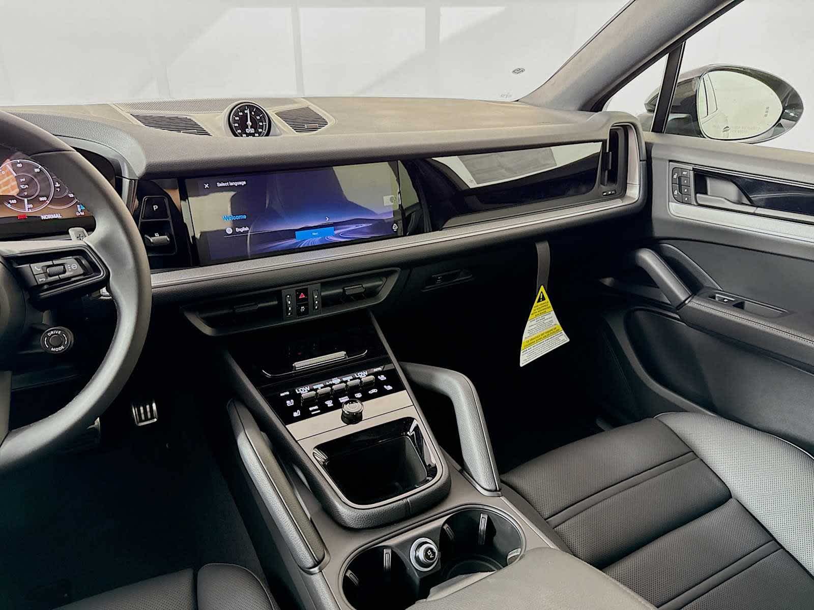 Thumbnail: 2026 Porsche Cayenne - 19