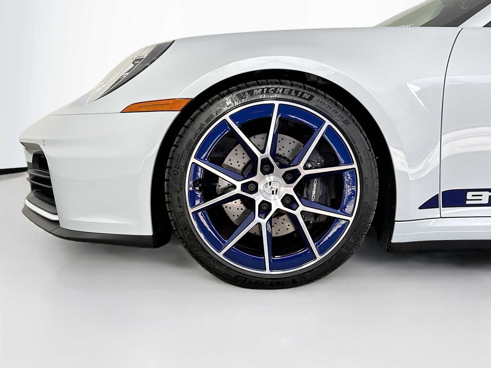 Thumbnail: 2026 Porsche 911 - 25