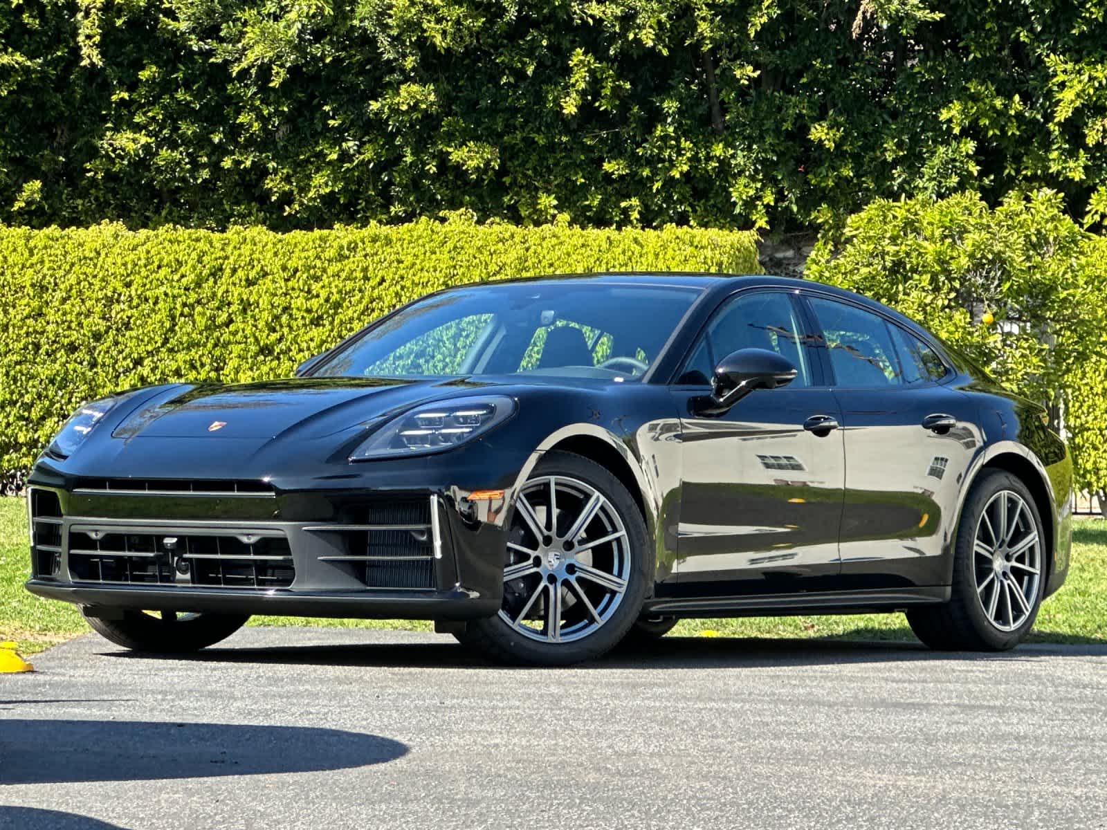 Thumbnail: 2026 Porsche Panamera - 1