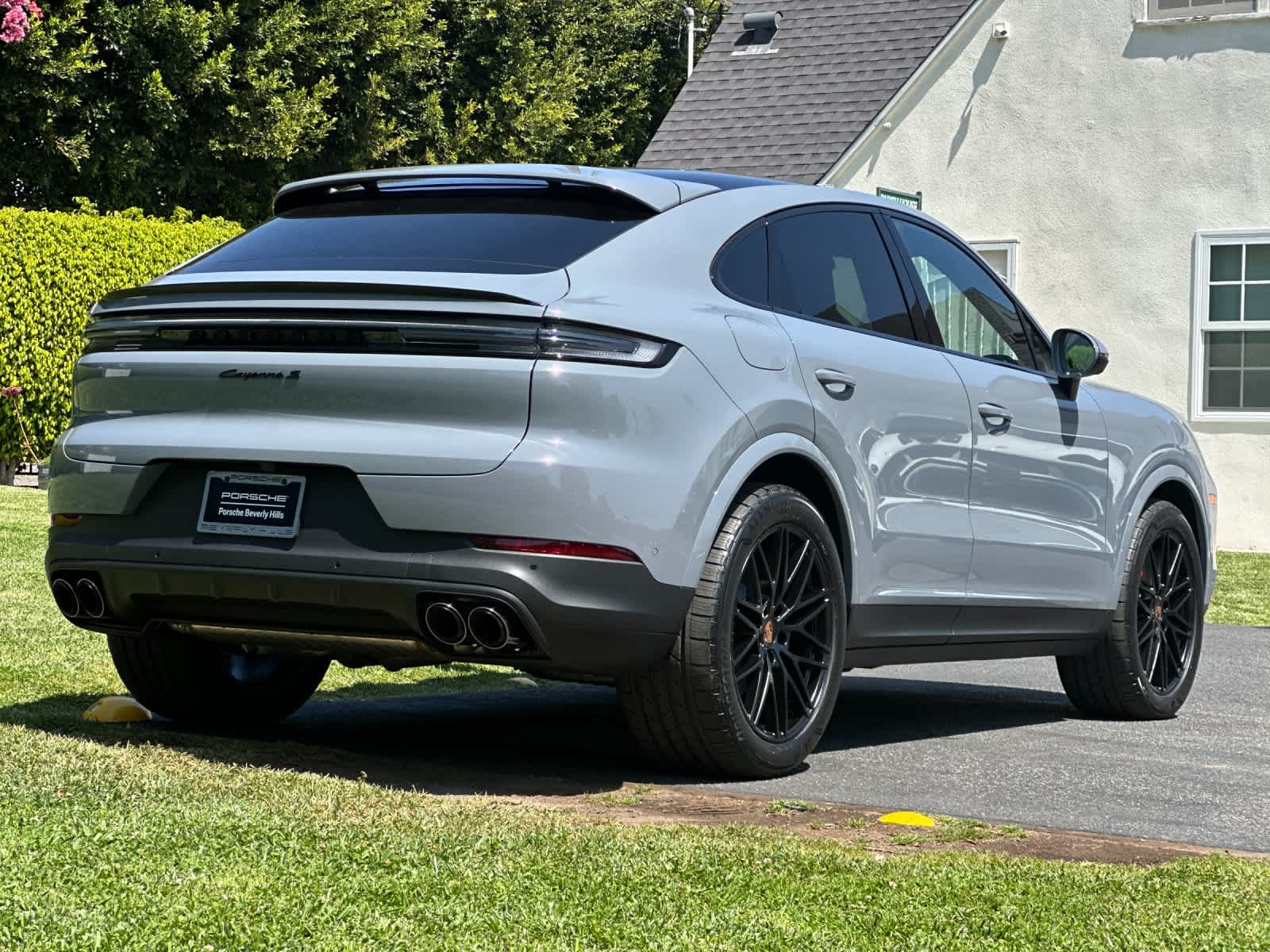 Thumbnail: 2026 Porsche Cayenne - 8