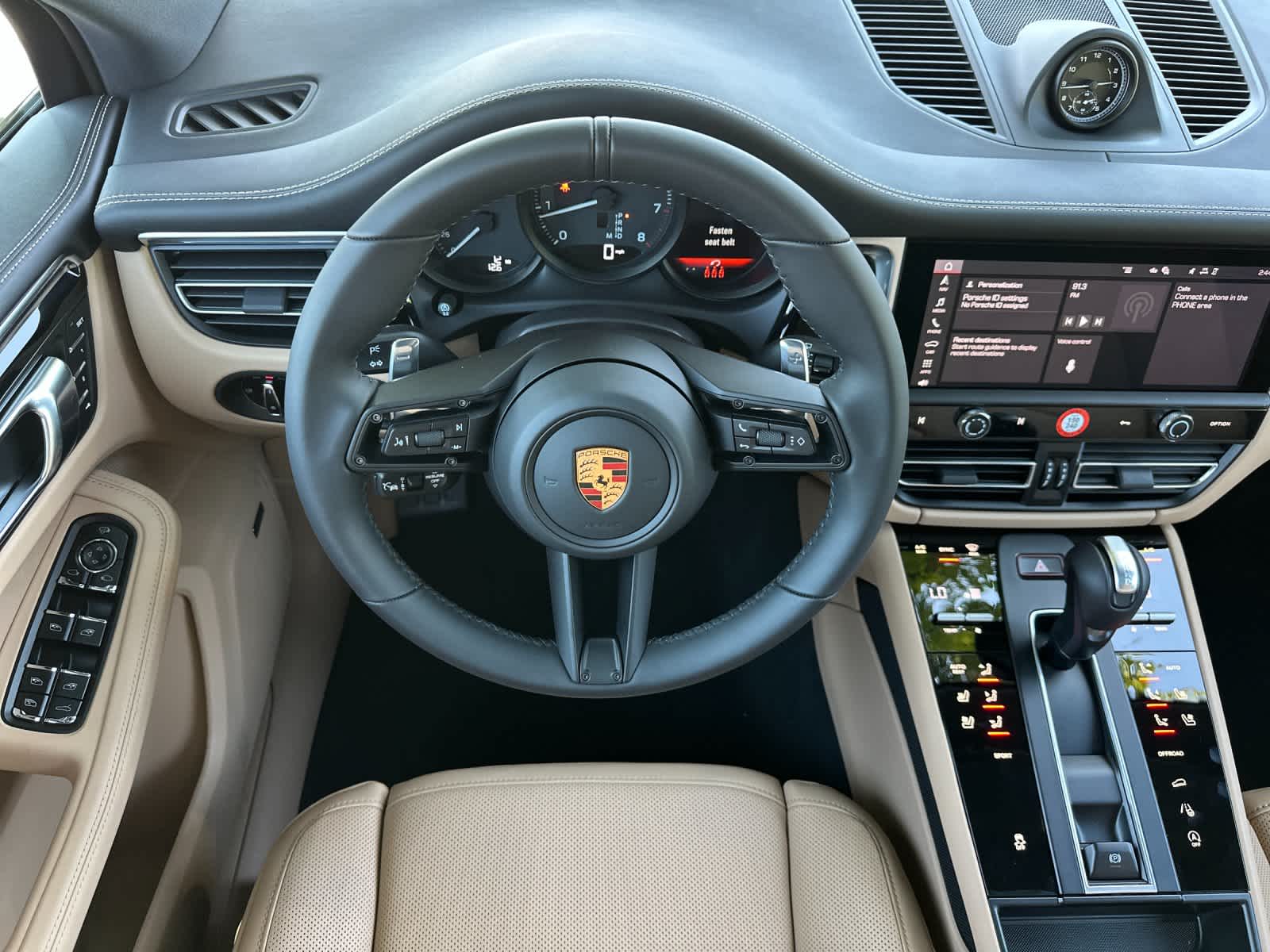 Thumbnail: 2026 Porsche Macan - 15