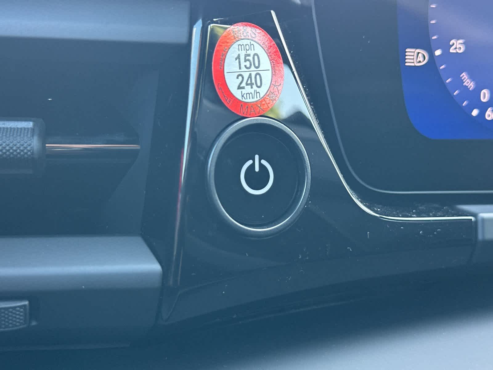 Thumbnail: 2025 Porsche Macan - 26