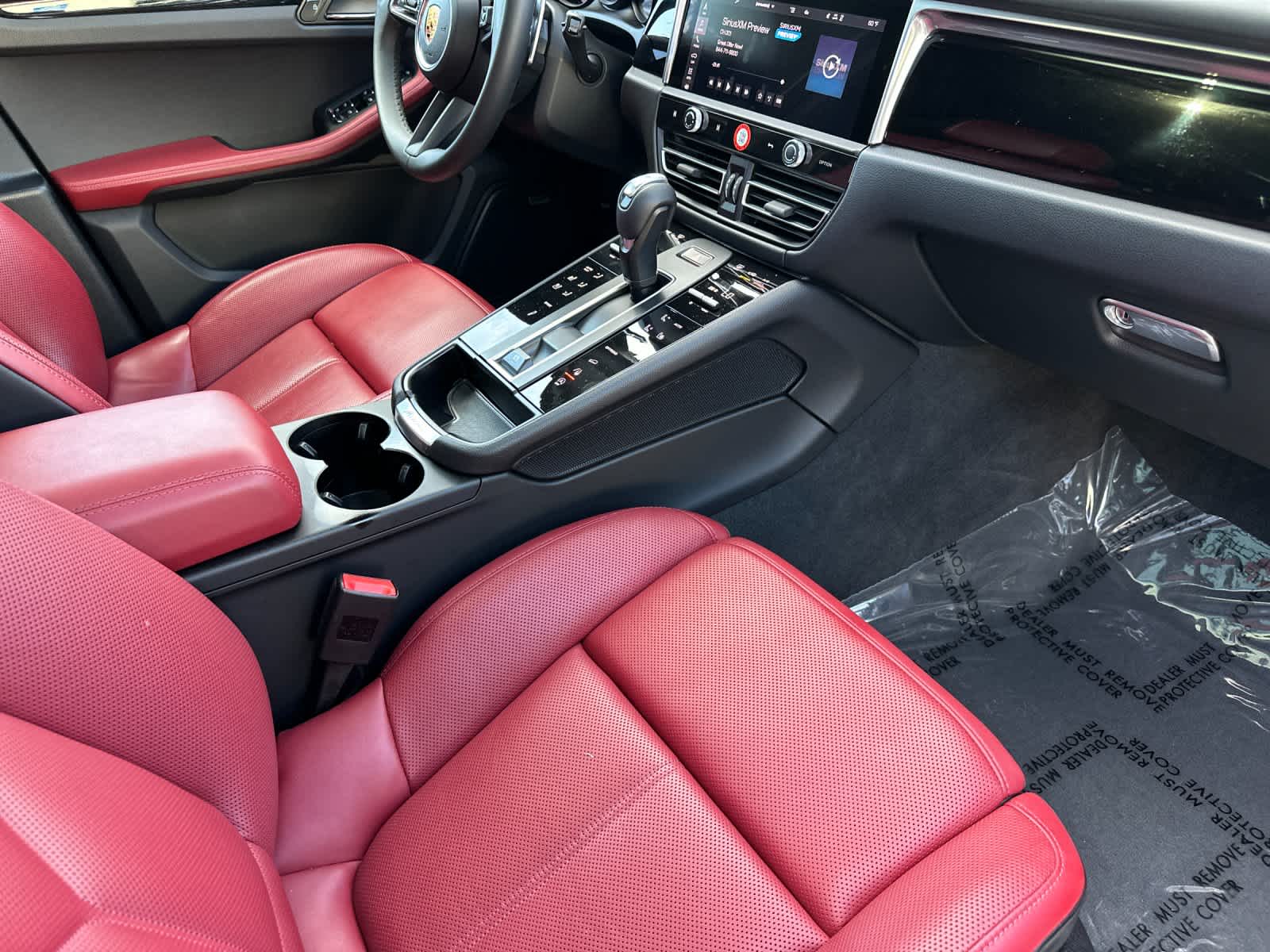 Thumbnail: 2025 Porsche Macan - 17