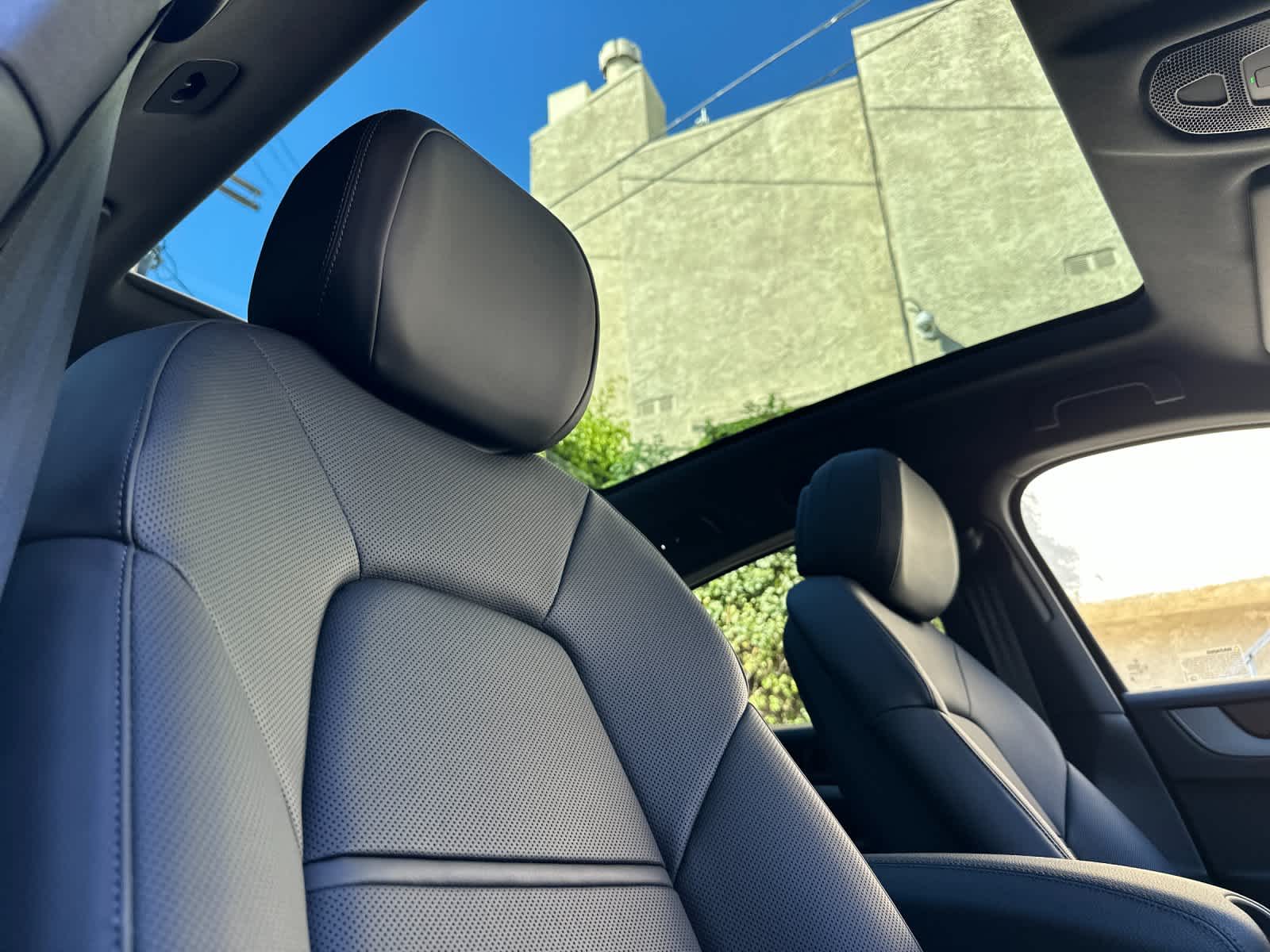 Thumbnail: 2026 Porsche Cayenne - 18