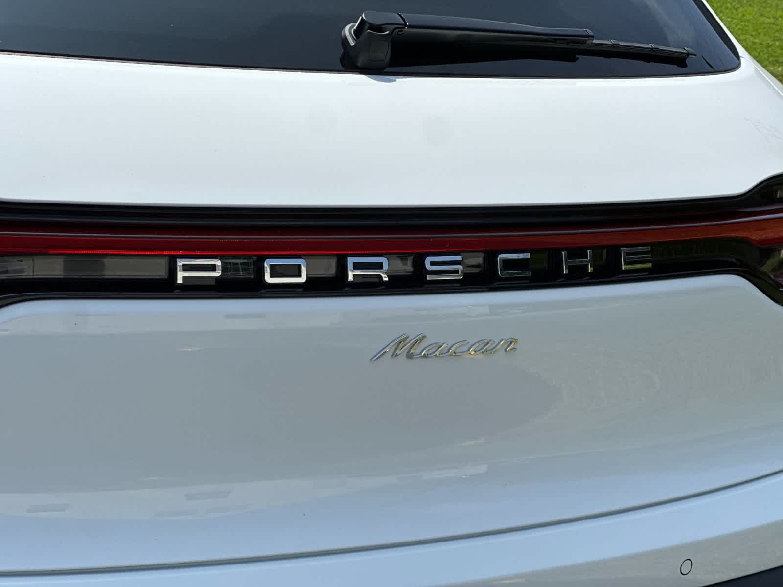 Thumbnail: 2026 Porsche Macan - 31