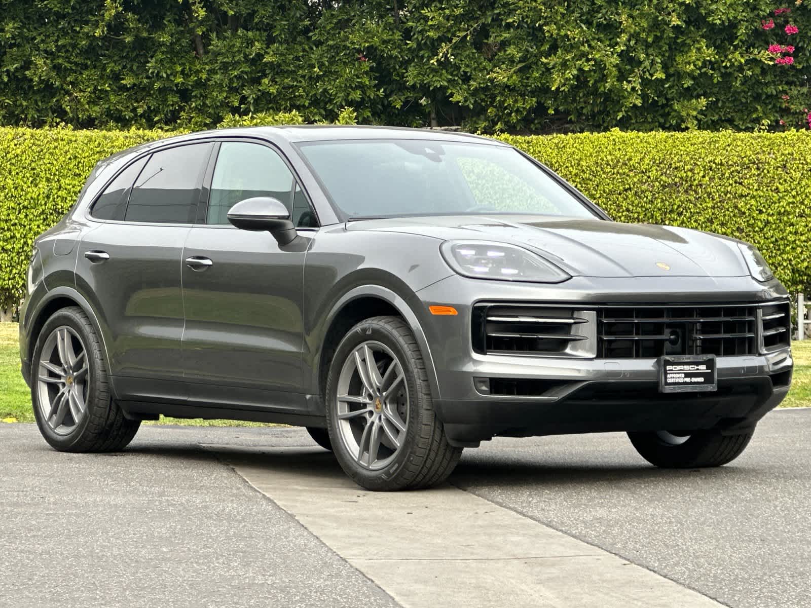 Thumbnail: 2024 Porsche Cayenne - 10