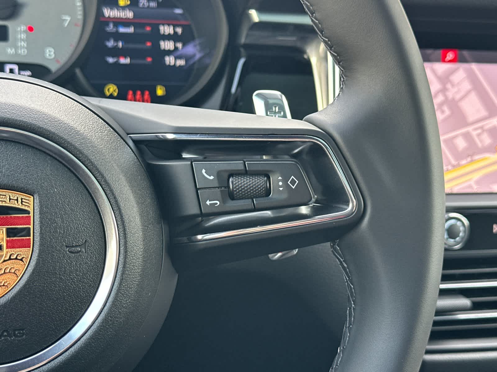 Thumbnail: 2026 Porsche Macan - 28