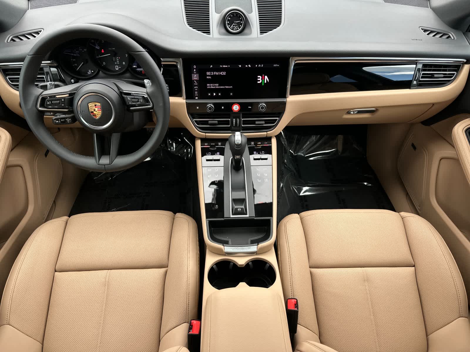 Thumbnail: 2026 Porsche Macan - 6