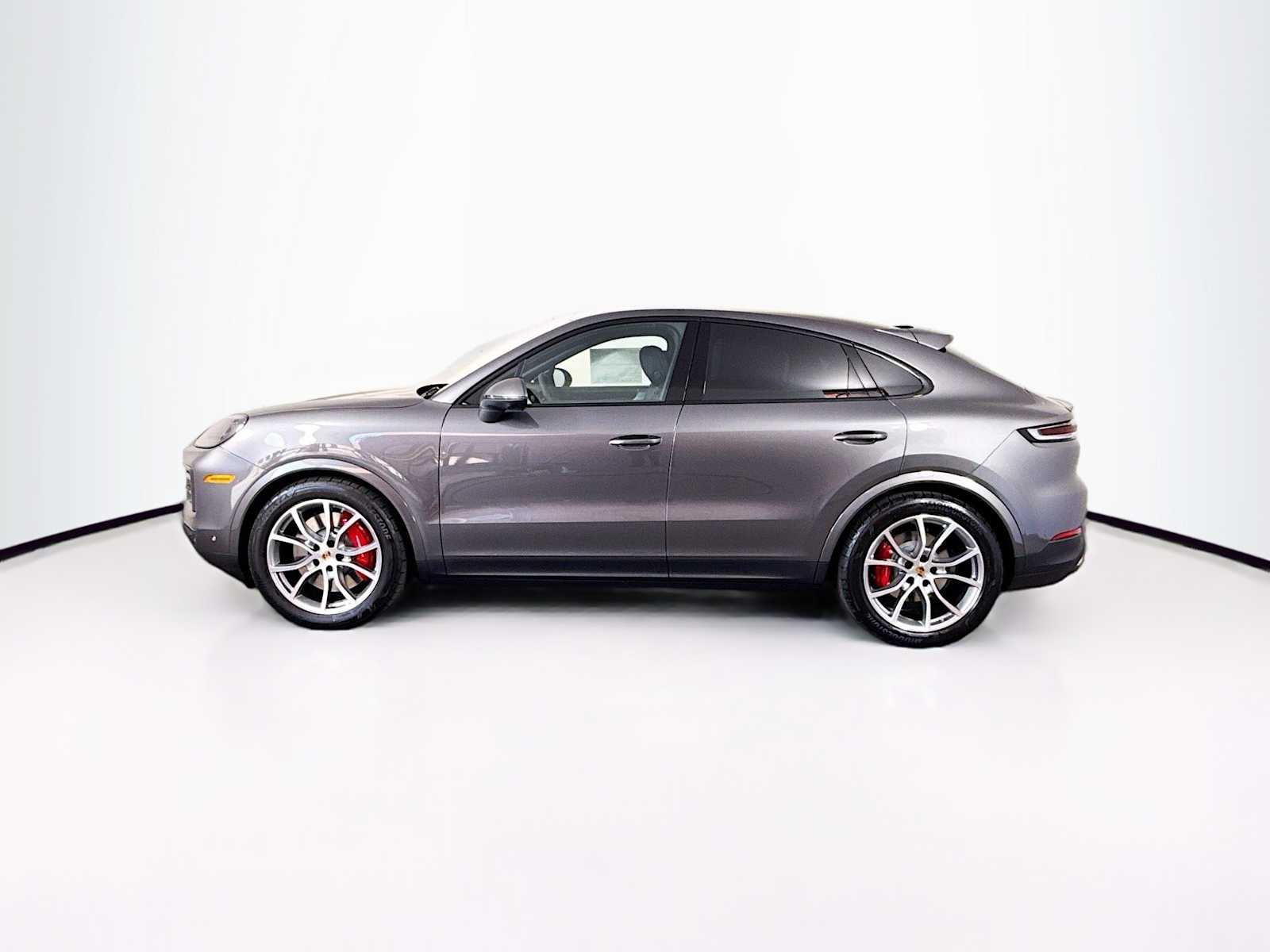 Thumbnail: 2025 Porsche Cayenne - 2