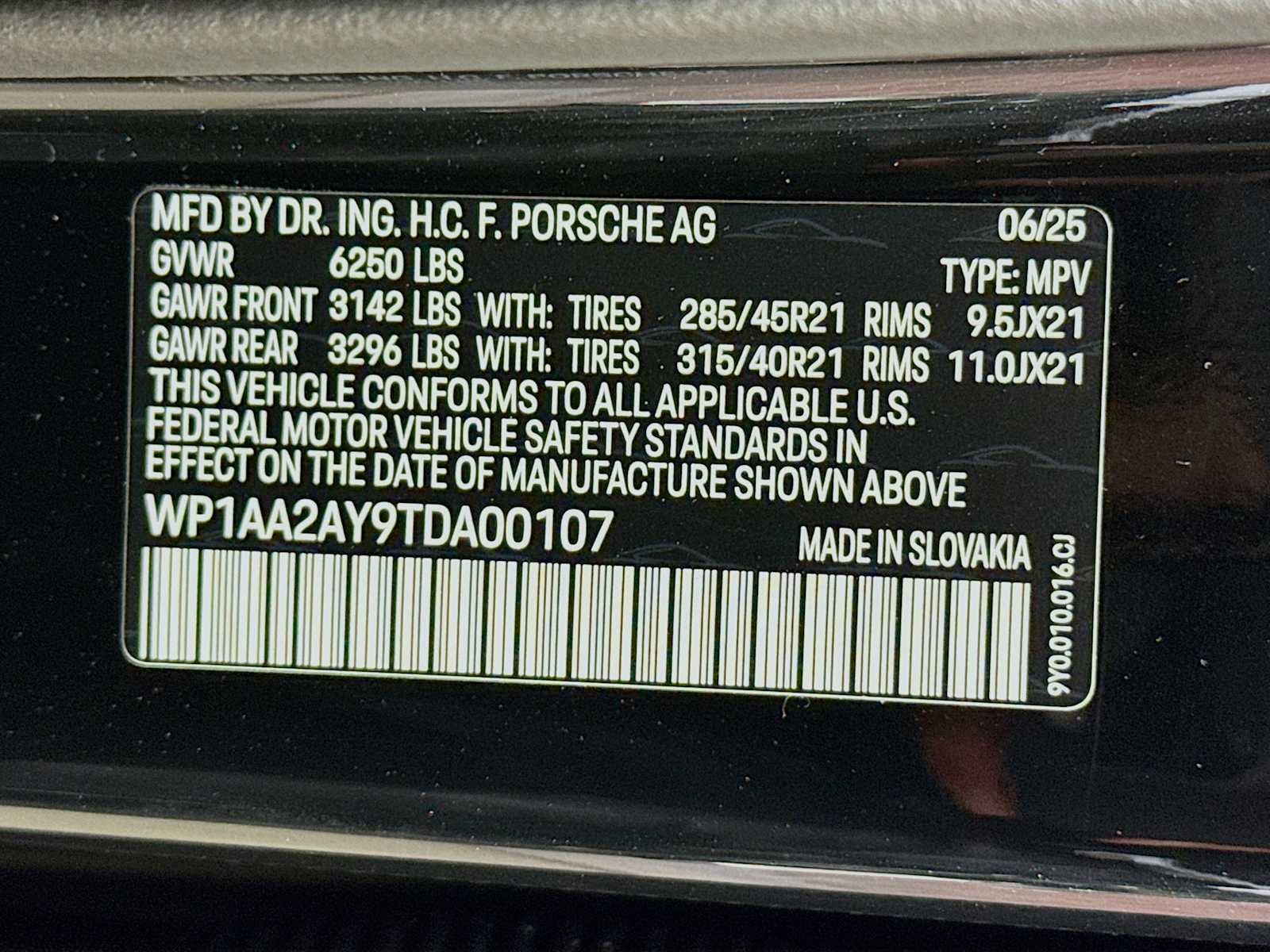 Thumbnail: 2026 Porsche Cayenne - 25