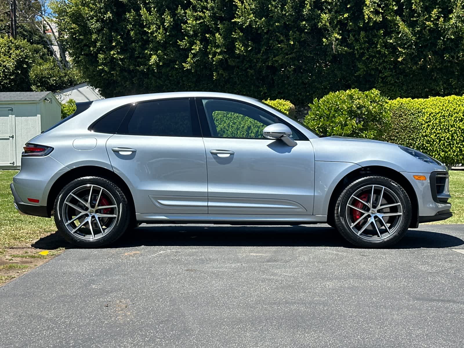 Thumbnail: 2026 Porsche Macan - 9