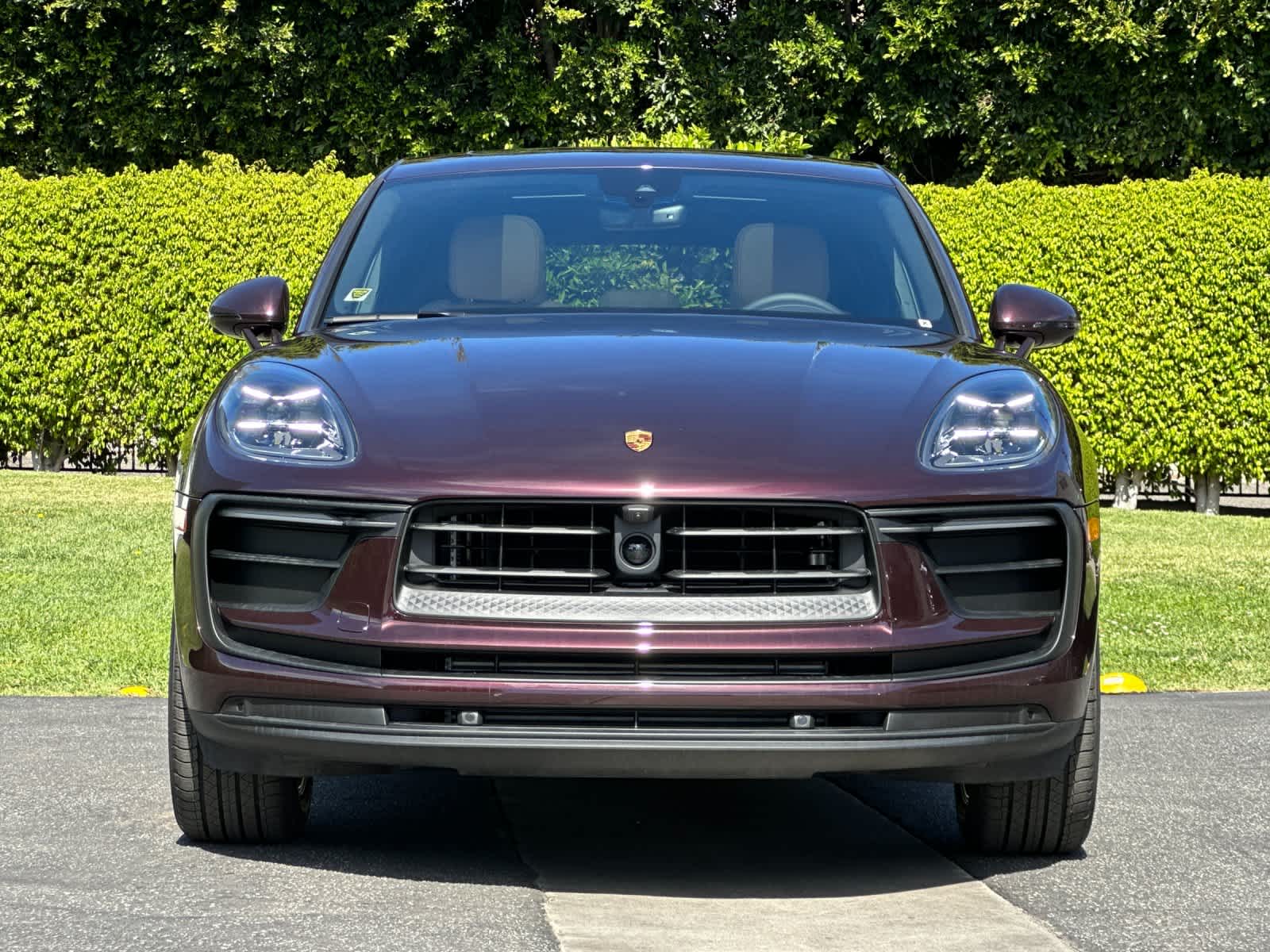 Thumbnail: 2026 Porsche Macan - 10