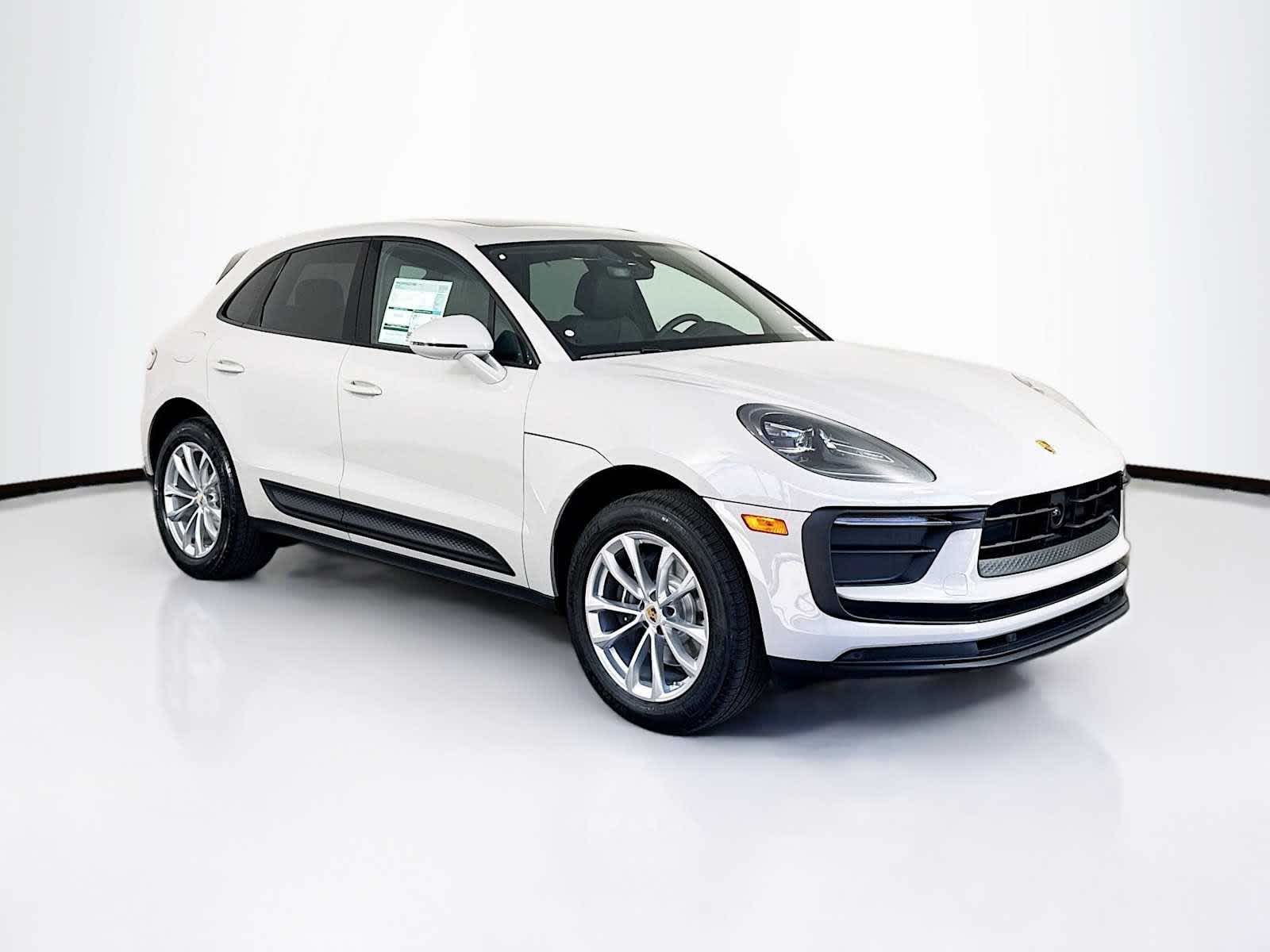 Thumbnail: 2026 Porsche Macan - 9