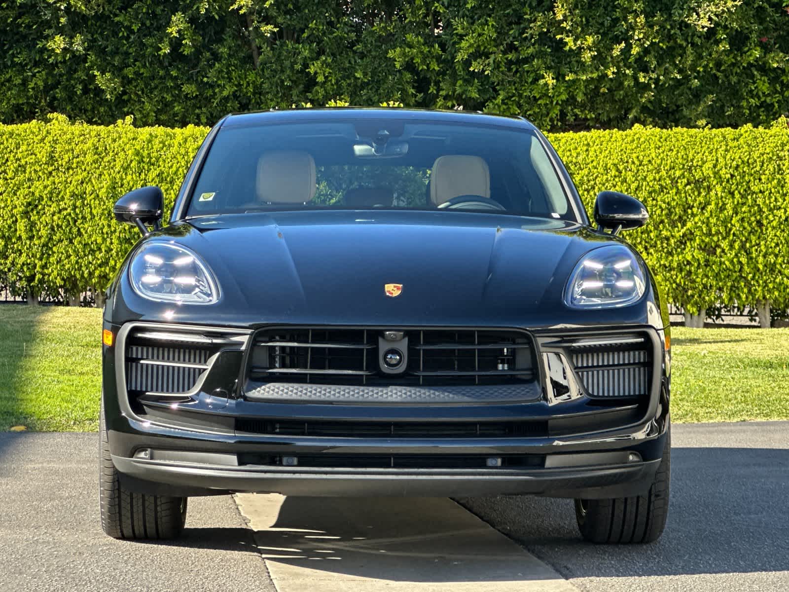 Thumbnail: 2026 Porsche Macan - 11