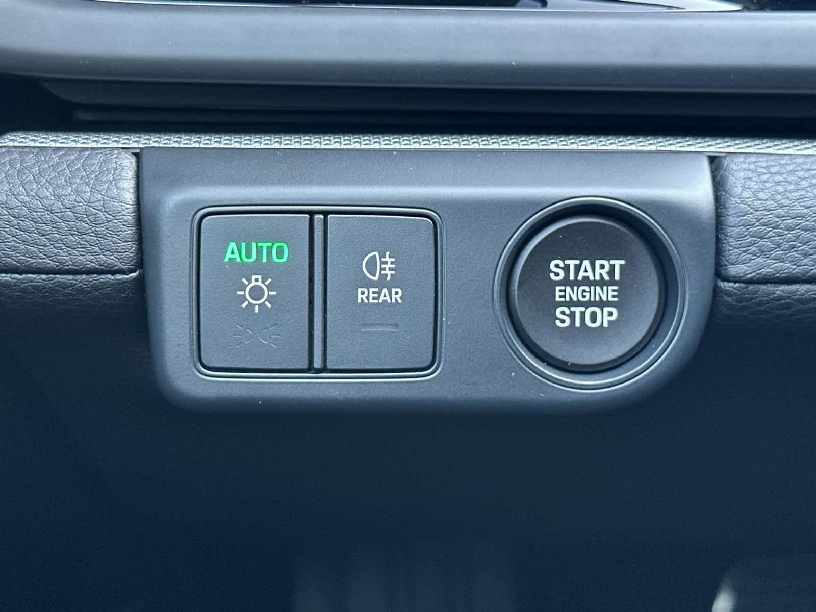 Thumbnail: 2026 Porsche Panamera - 31