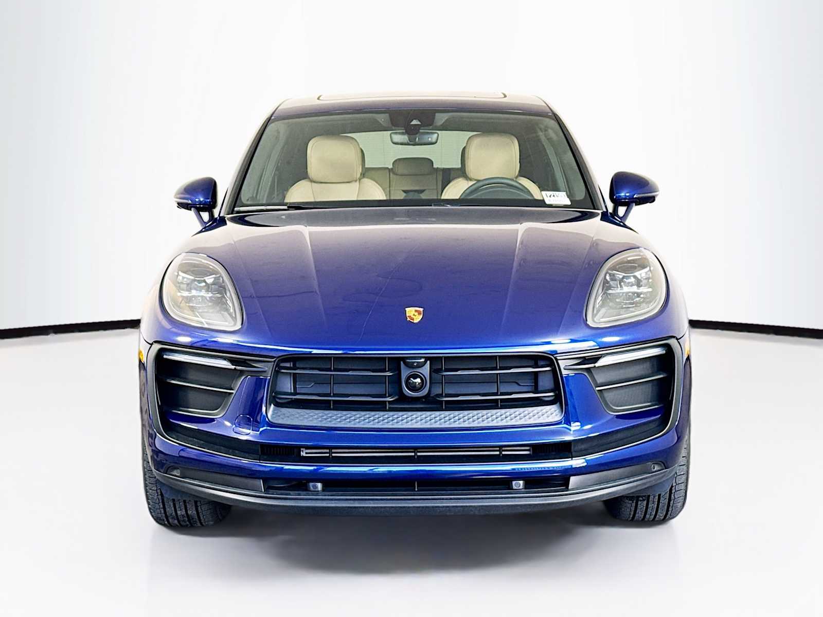 Thumbnail: 2026 Porsche Macan - 6