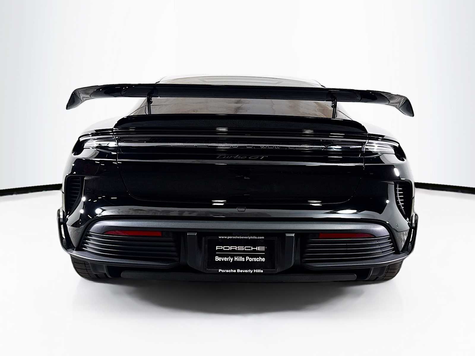 Thumbnail: 2025 Porsche Taycan - 10