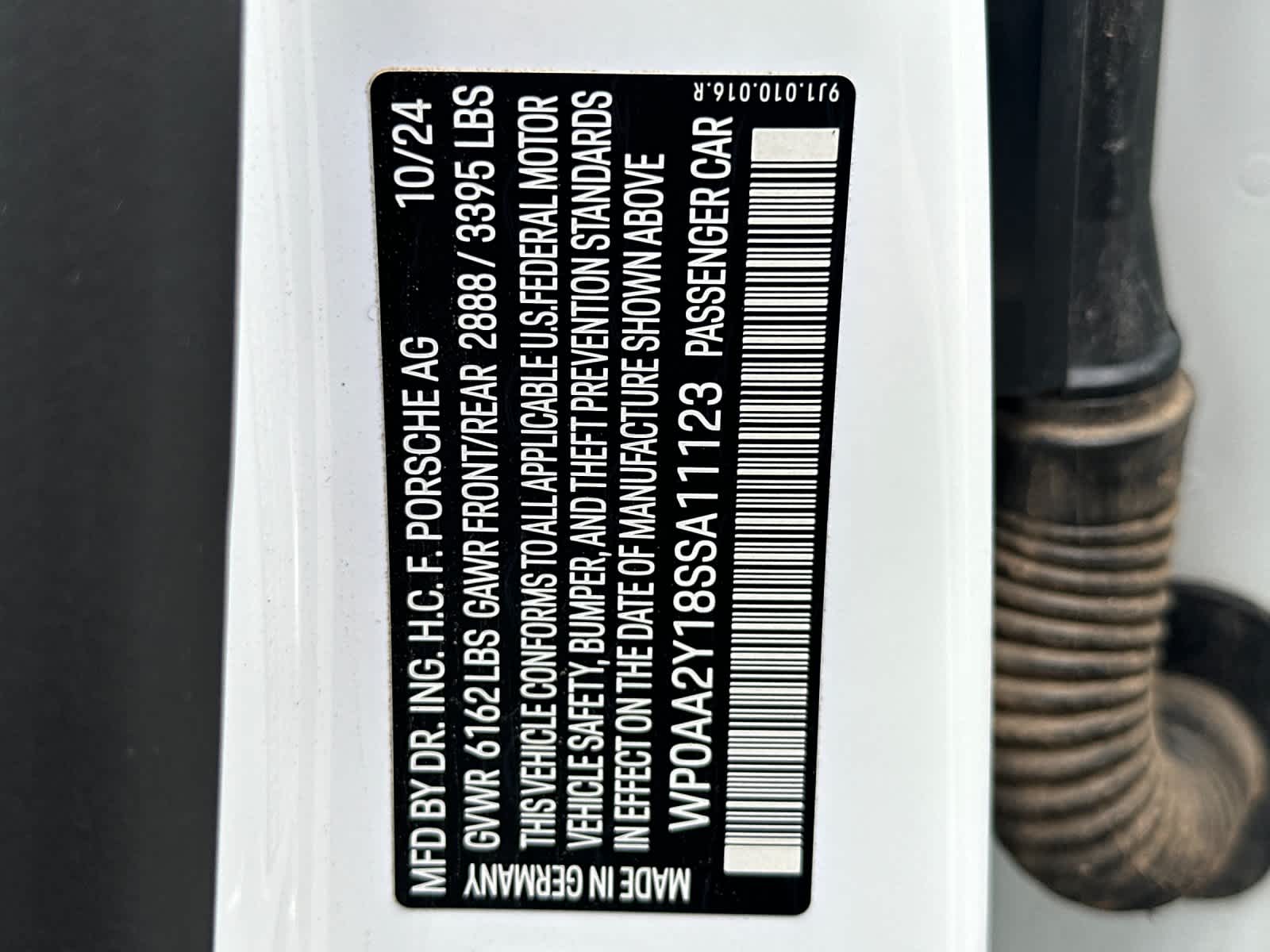 Thumbnail: 2025 Porsche Taycan - 32