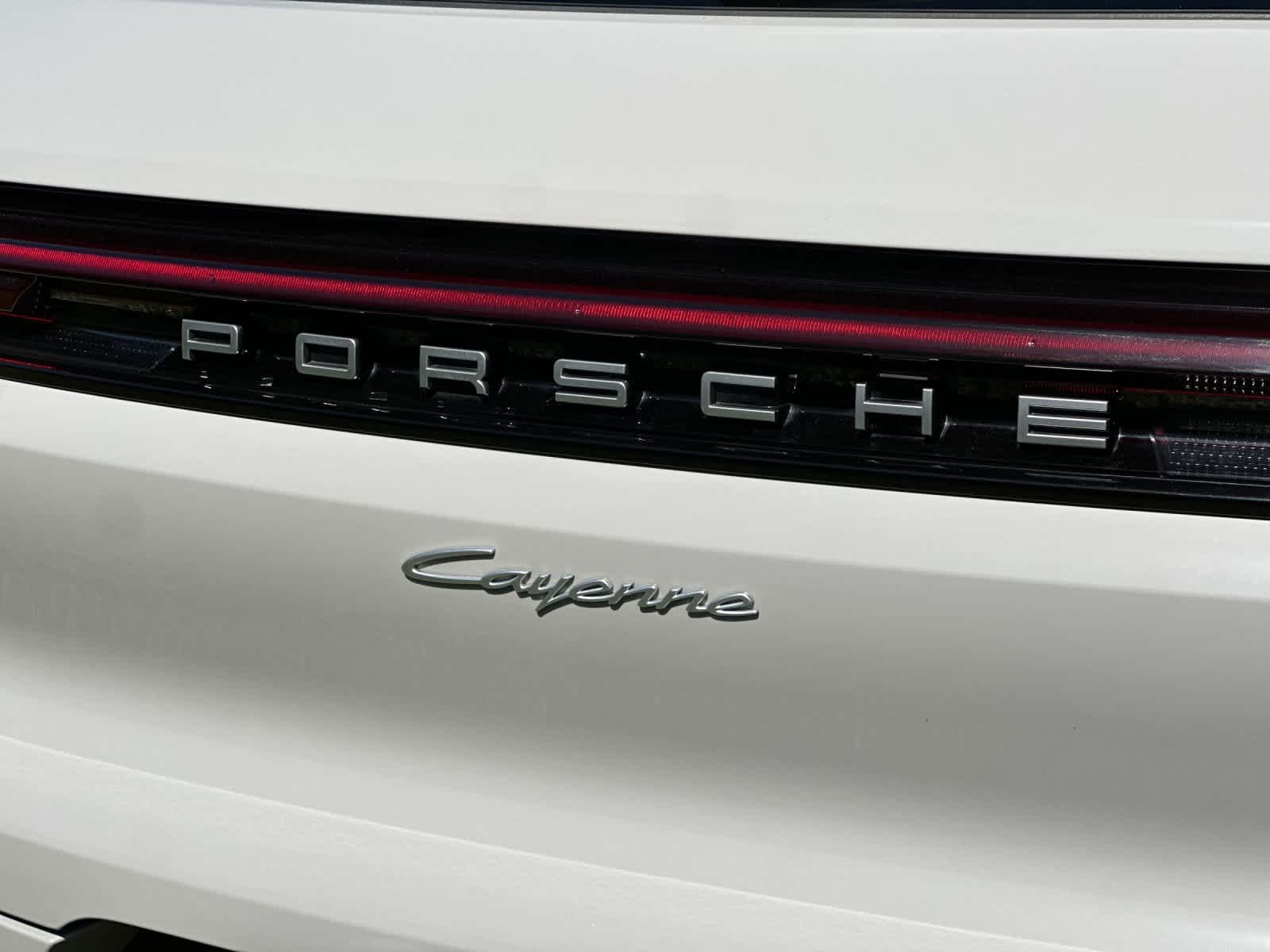 Thumbnail: 2025 Porsche Cayenne - 32