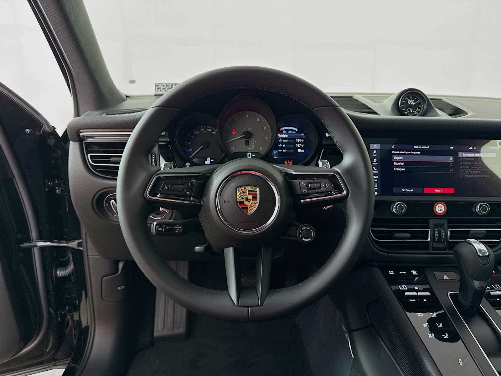Thumbnail: 2026 Porsche Macan - 12