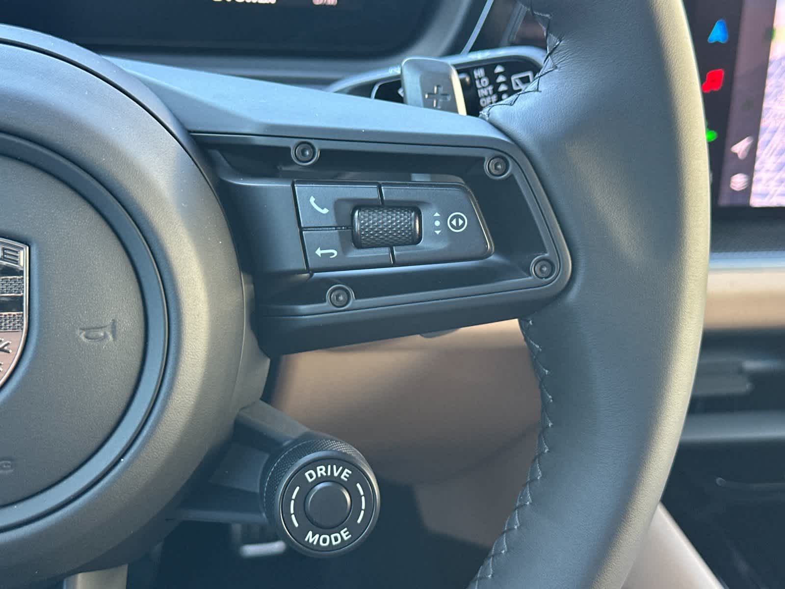 Thumbnail: 2026 Porsche Cayenne - 29