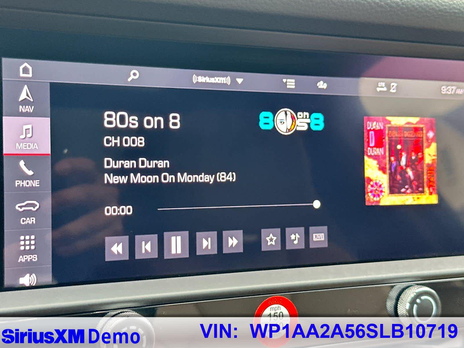 Thumbnail: 2025 Porsche Macan - 32