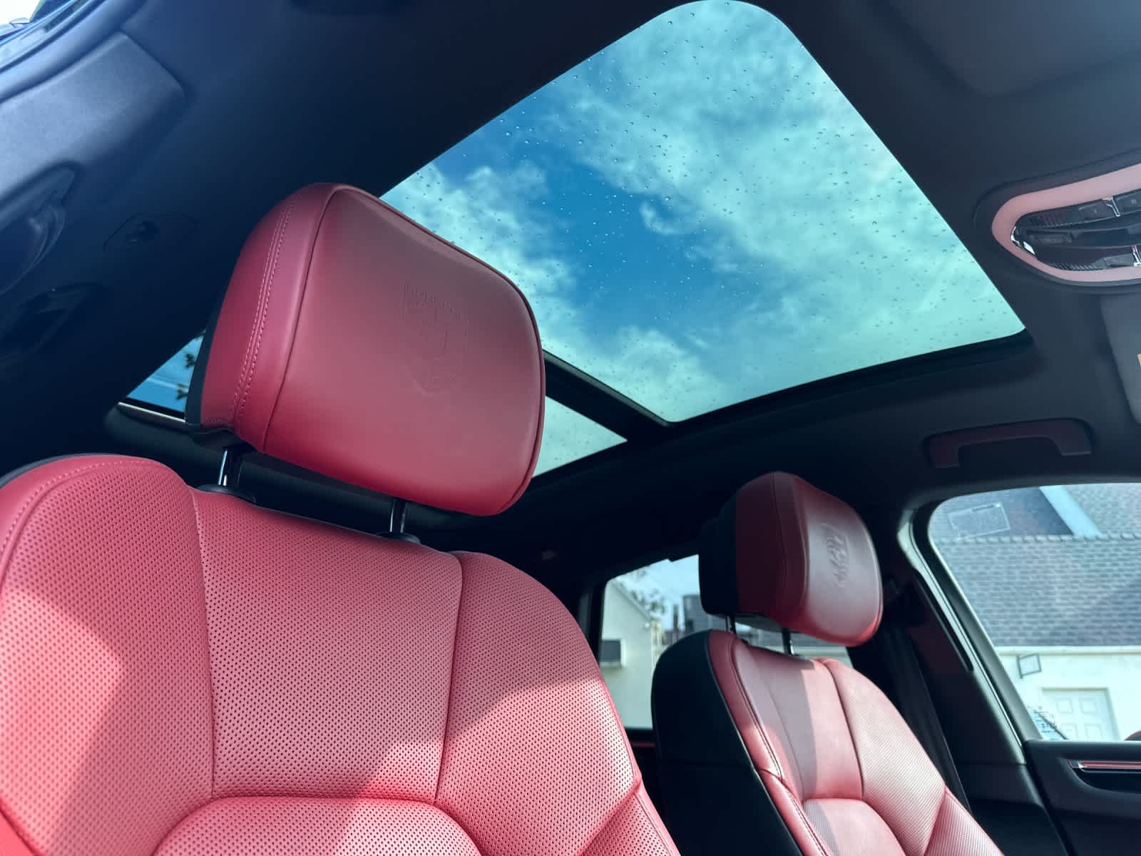 Thumbnail: 2025 Porsche Macan - 18