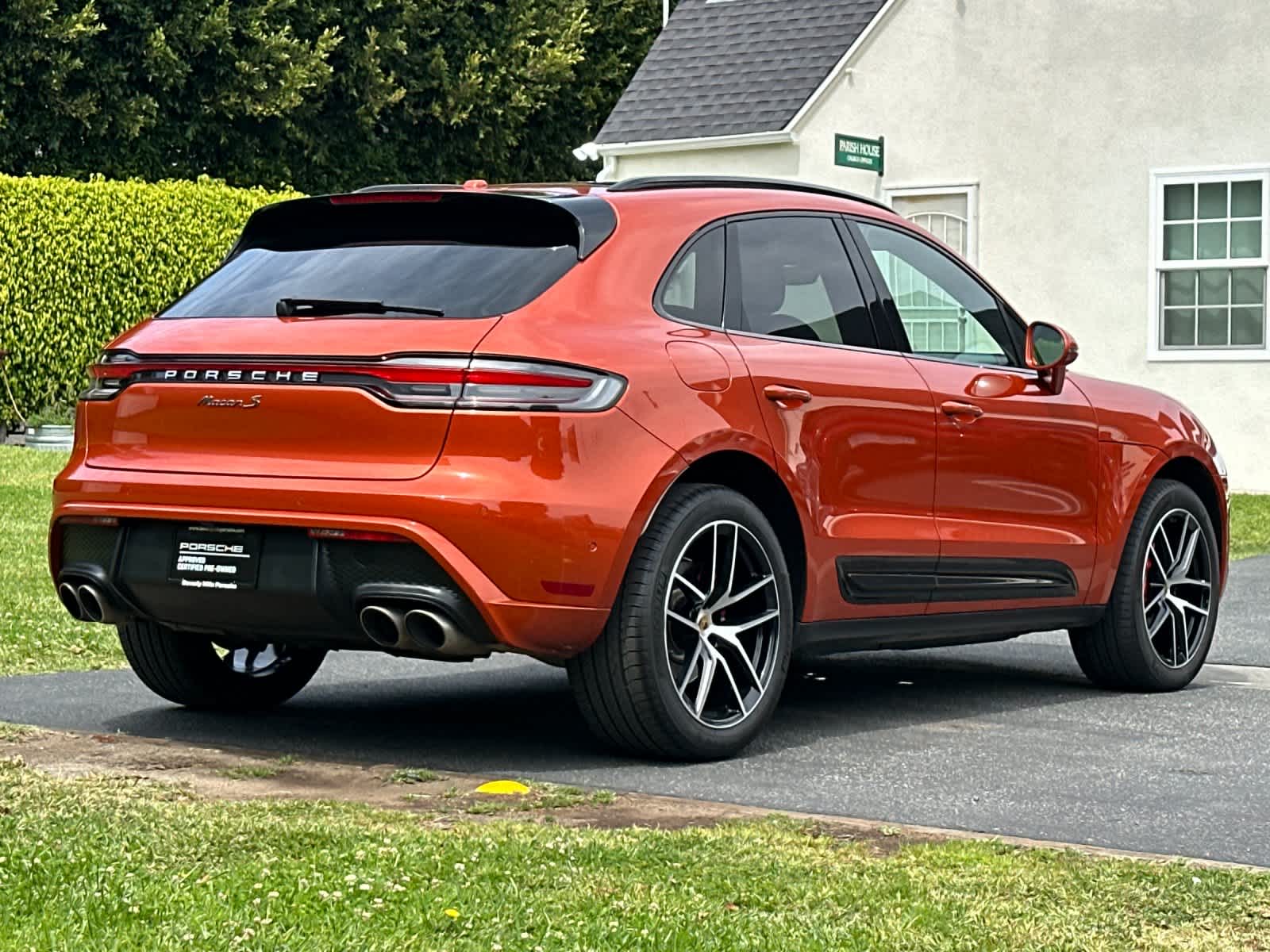 Thumbnail: 2022 Porsche Macan - 8