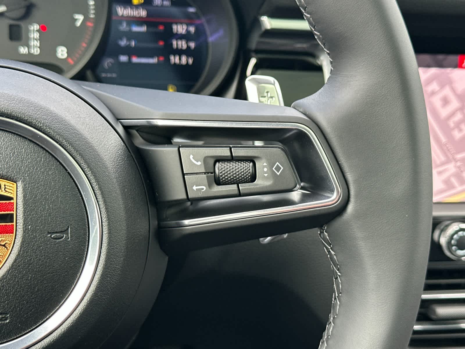 Thumbnail: 2026 Porsche Macan - 28