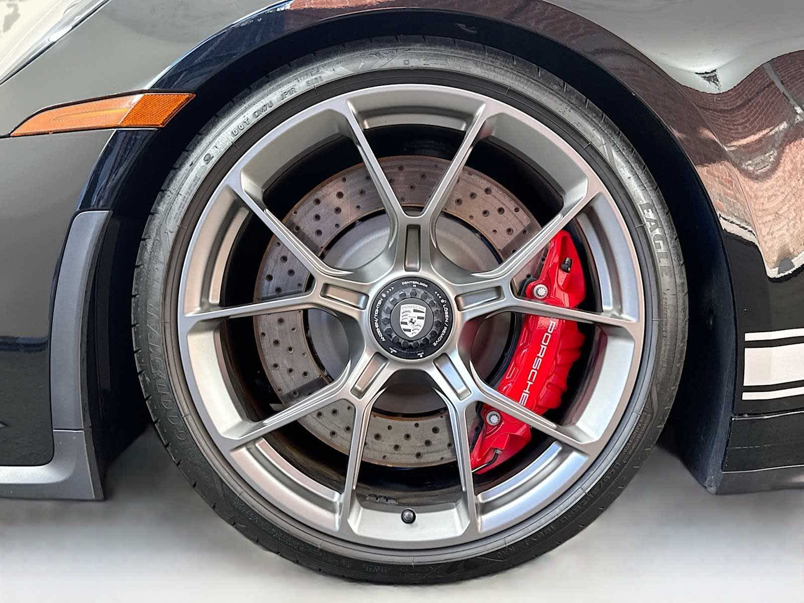 Thumbnail: 2022 Porsche 911 - 25