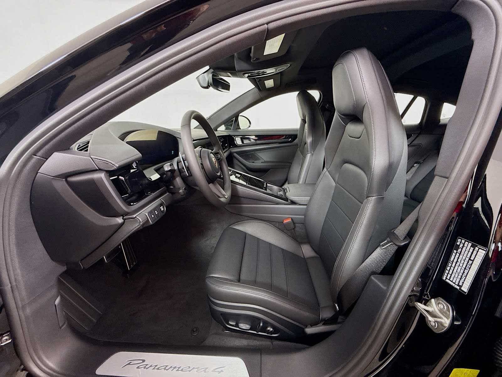 Thumbnail: 2025 Porsche Panamera - 5