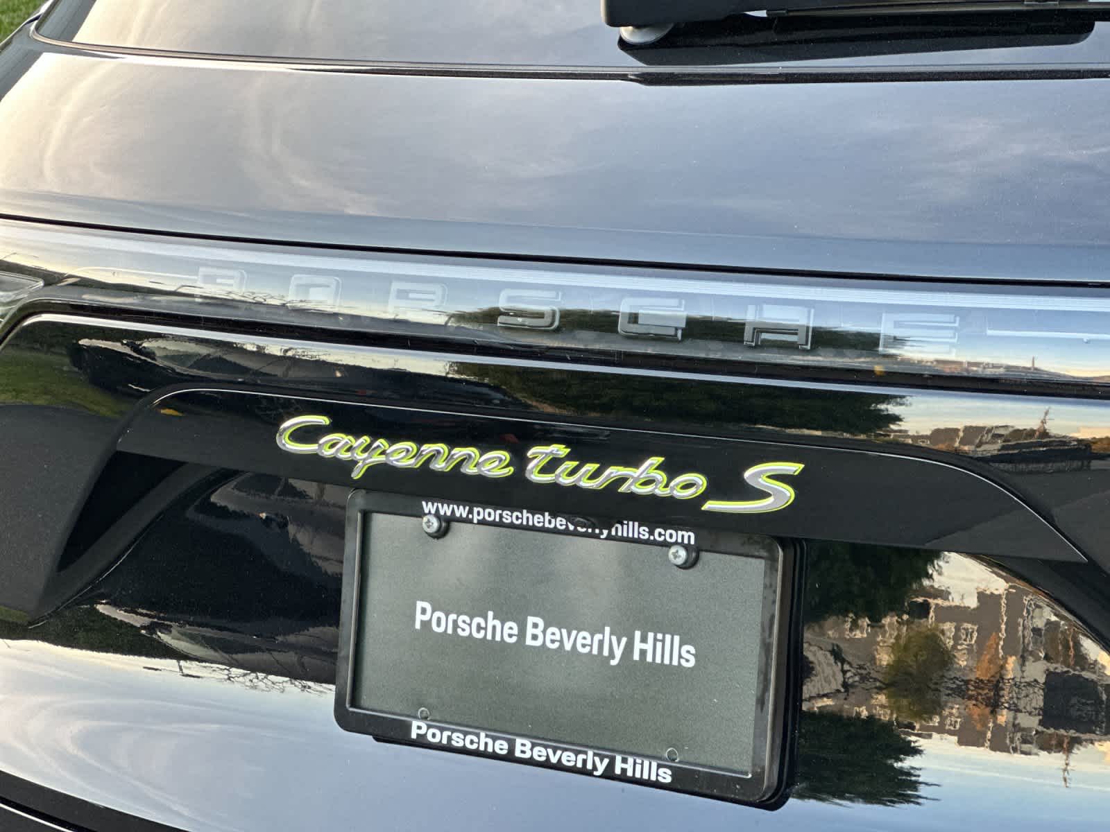 Thumbnail: 2023 Porsche Cayenne - 32