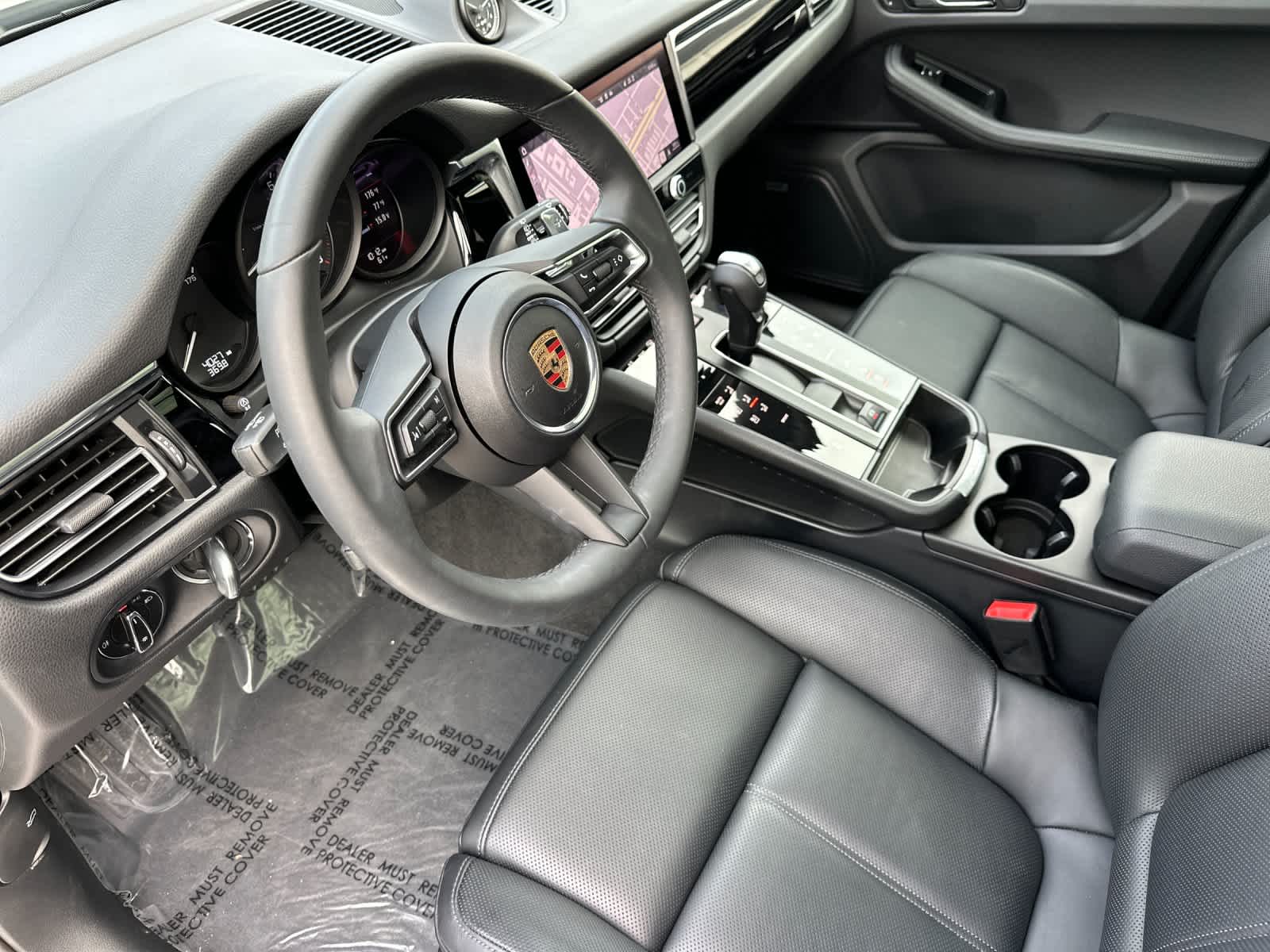 Thumbnail: 2025 Porsche Macan - 4