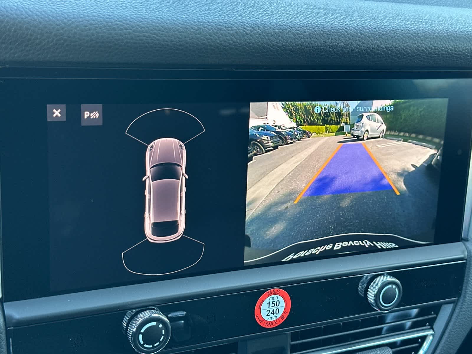 Thumbnail: 2026 Porsche Macan - 22