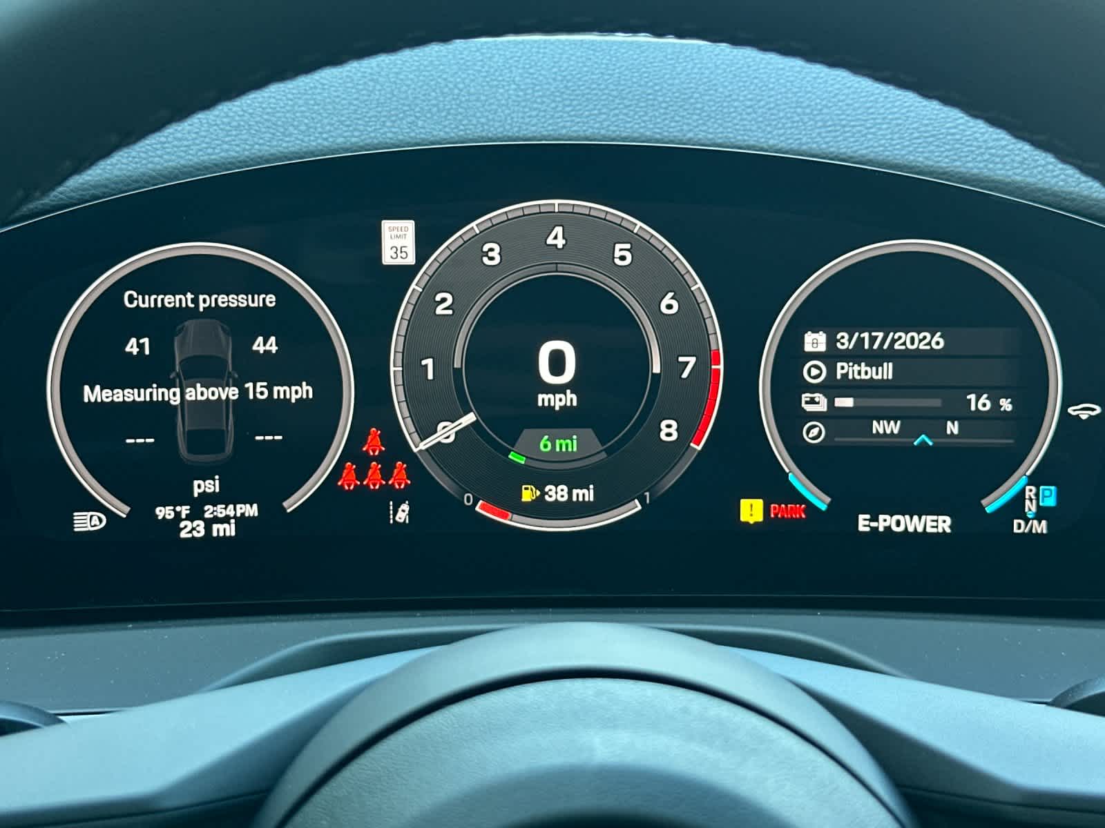 Thumbnail: 2026 Porsche Panamera - 27