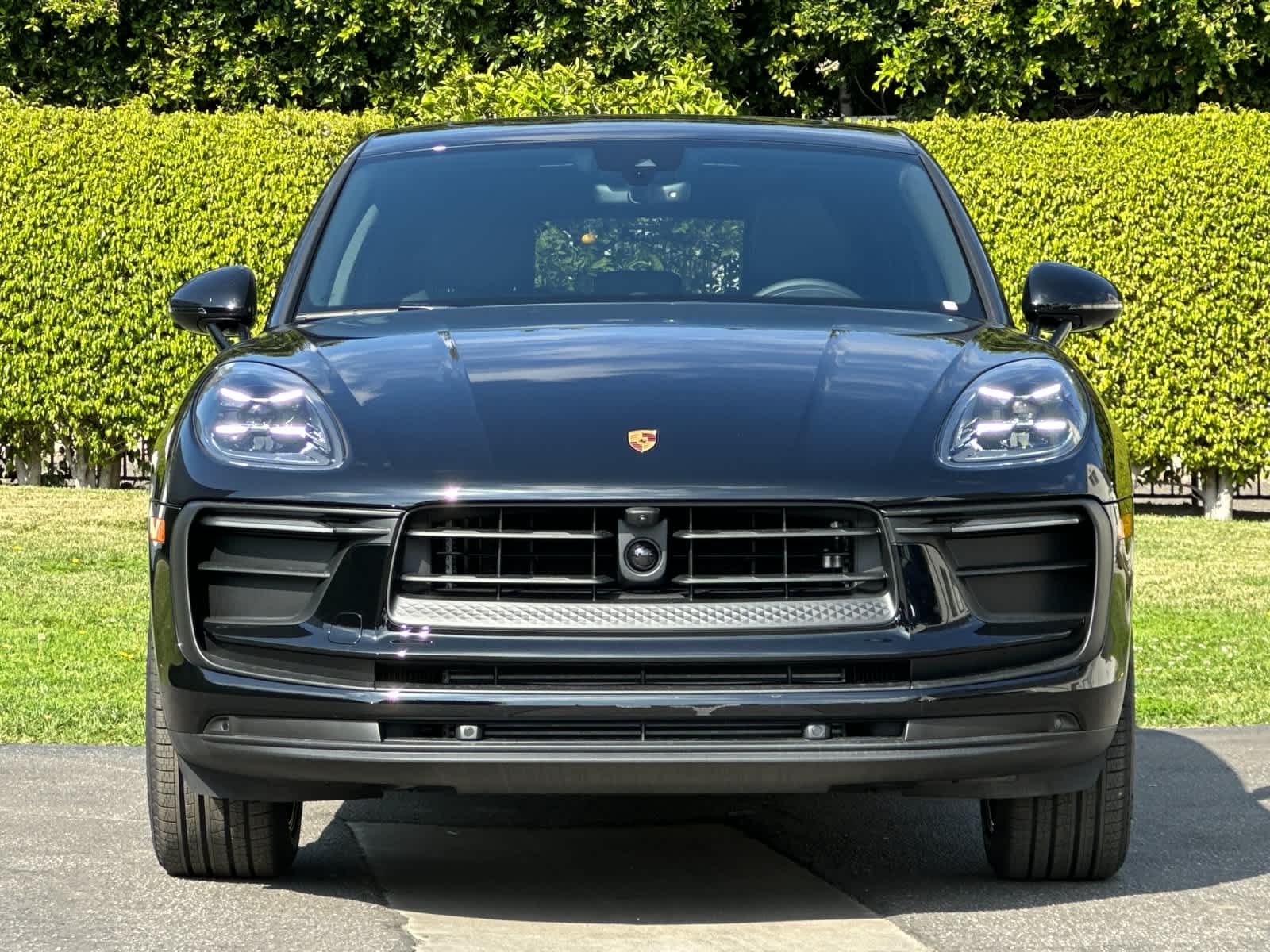 Thumbnail: 2026 Porsche Macan - 11