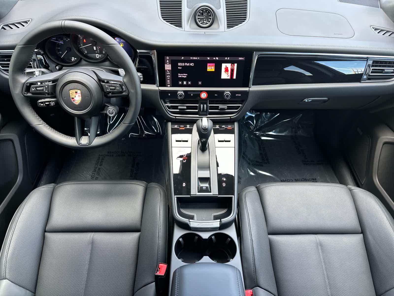 Thumbnail: 2026 Porsche Macan - 6