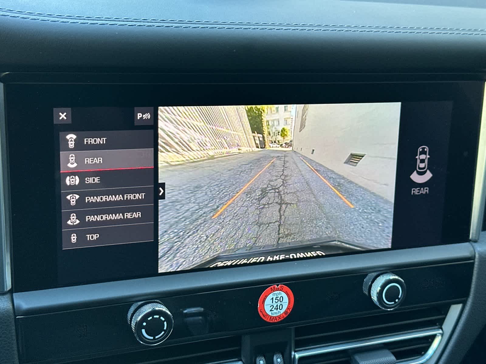 Thumbnail: 2025 Porsche Macan - 23