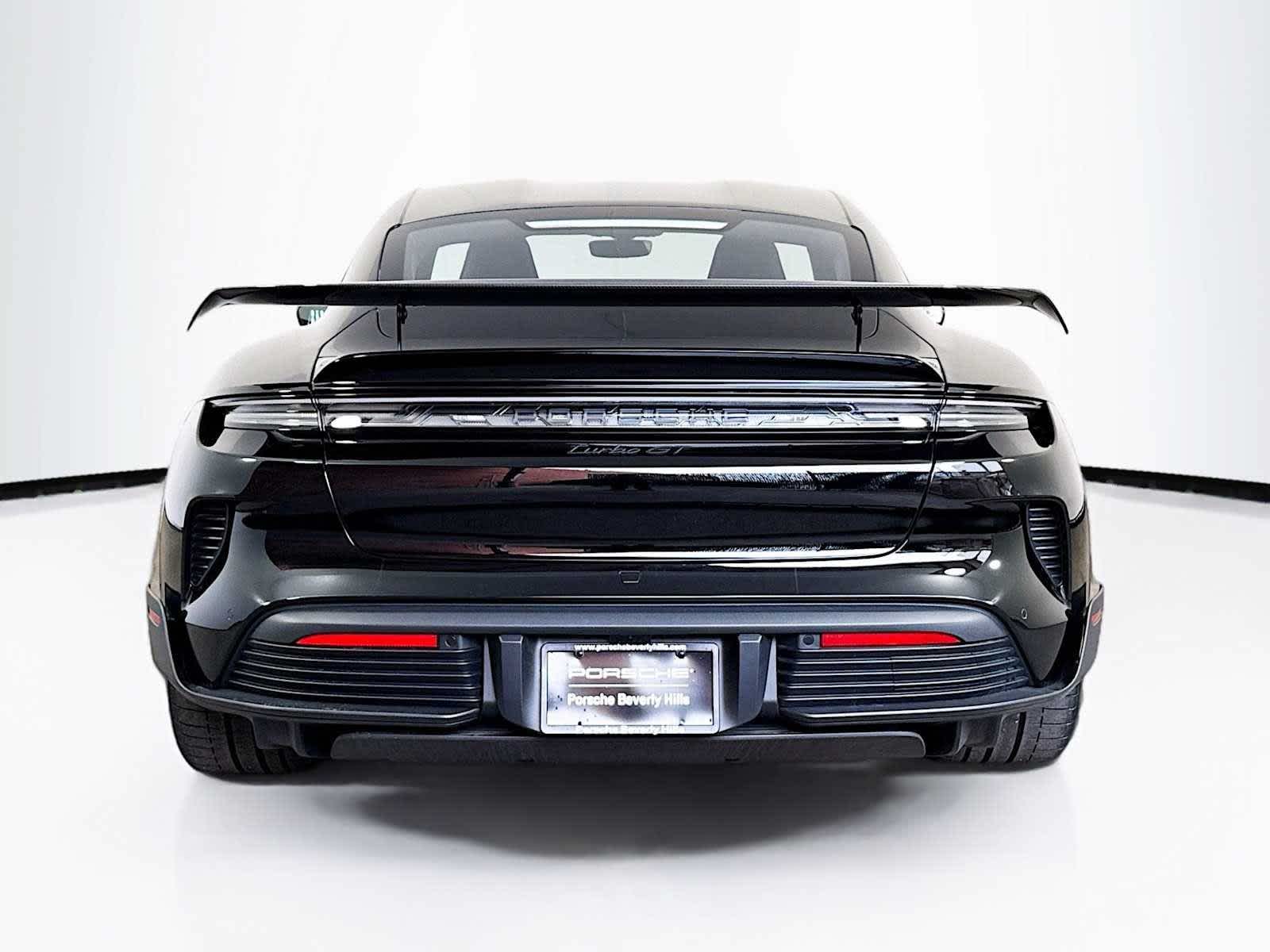 Thumbnail: 2025 Porsche Taycan - 10