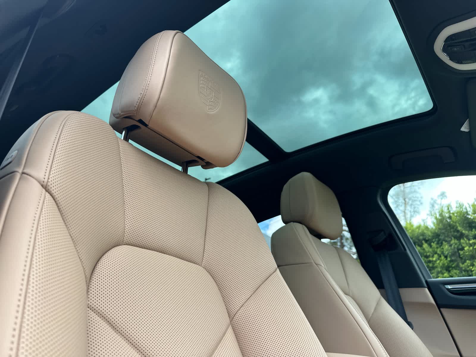 Thumbnail: 2026 Porsche Macan - 18