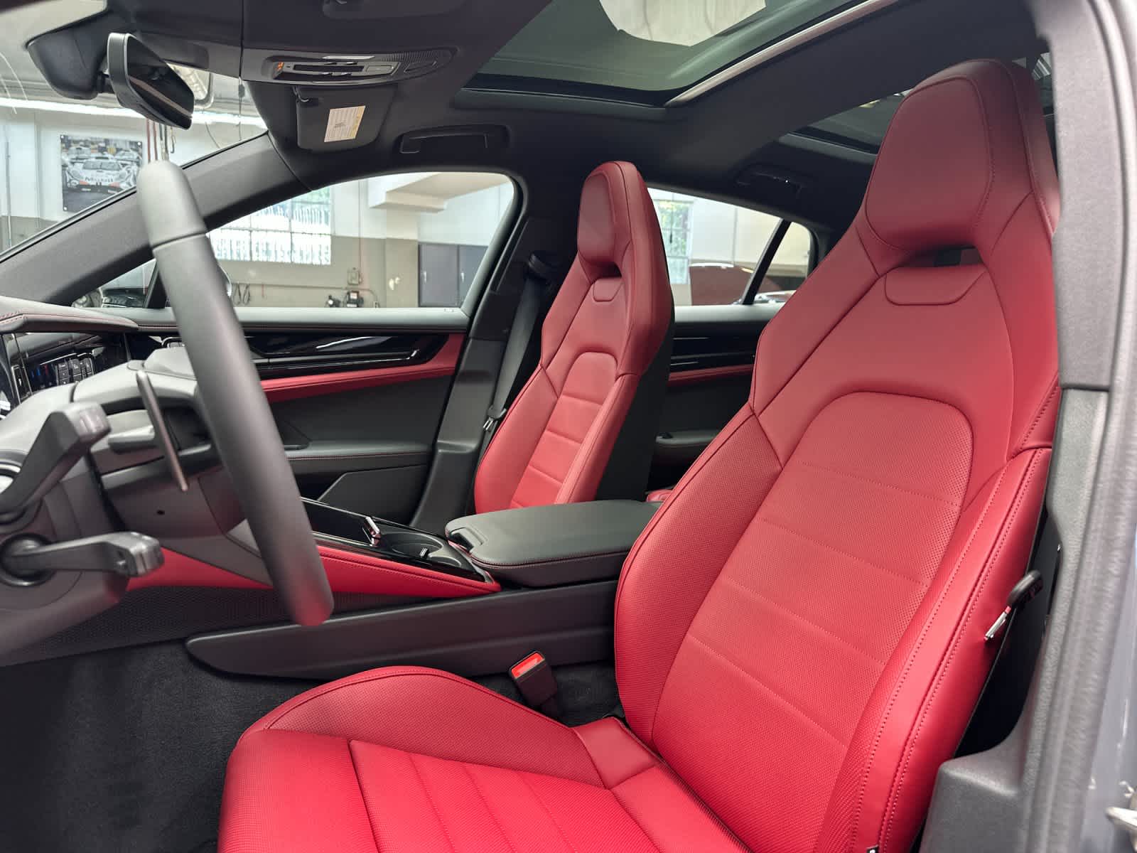 Thumbnail: 2026 Porsche Panamera - 5